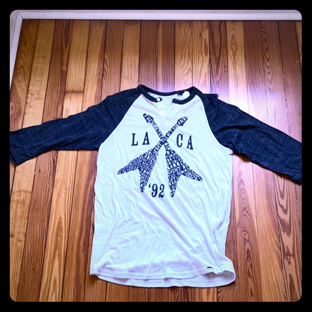 On The Byas 3/4 Henley t-shirt Size Medium